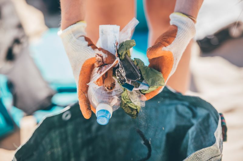 Beach litter