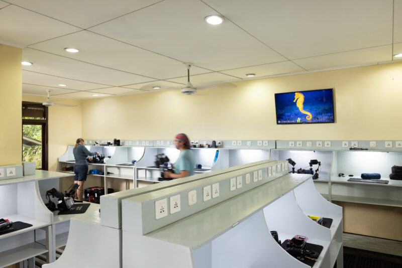 underwater photography resorts